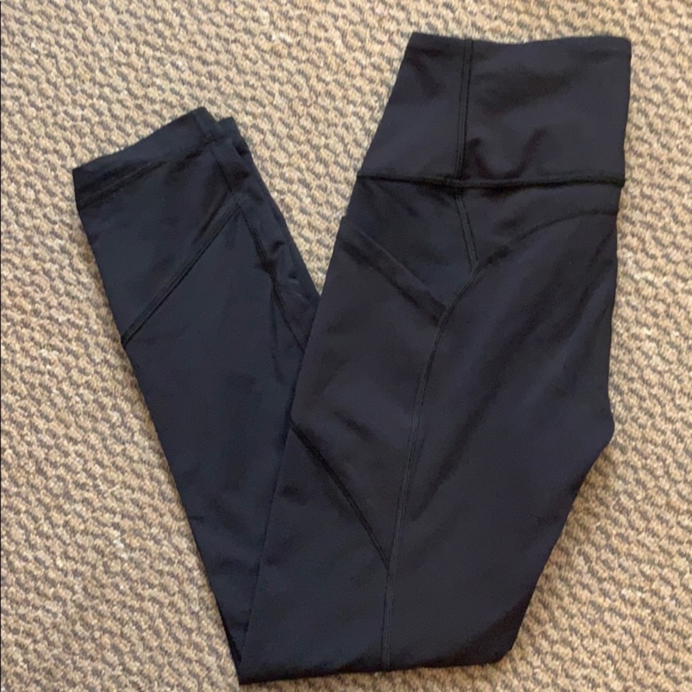 Lululemon All the Right Places crop size 6